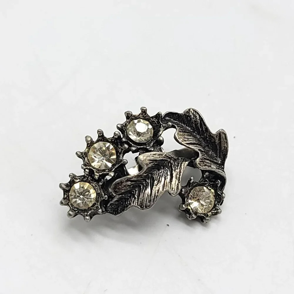 Silver Tone Clear Glass Rhinestone Flower With Leaf Fall Brooch Pin Vintage